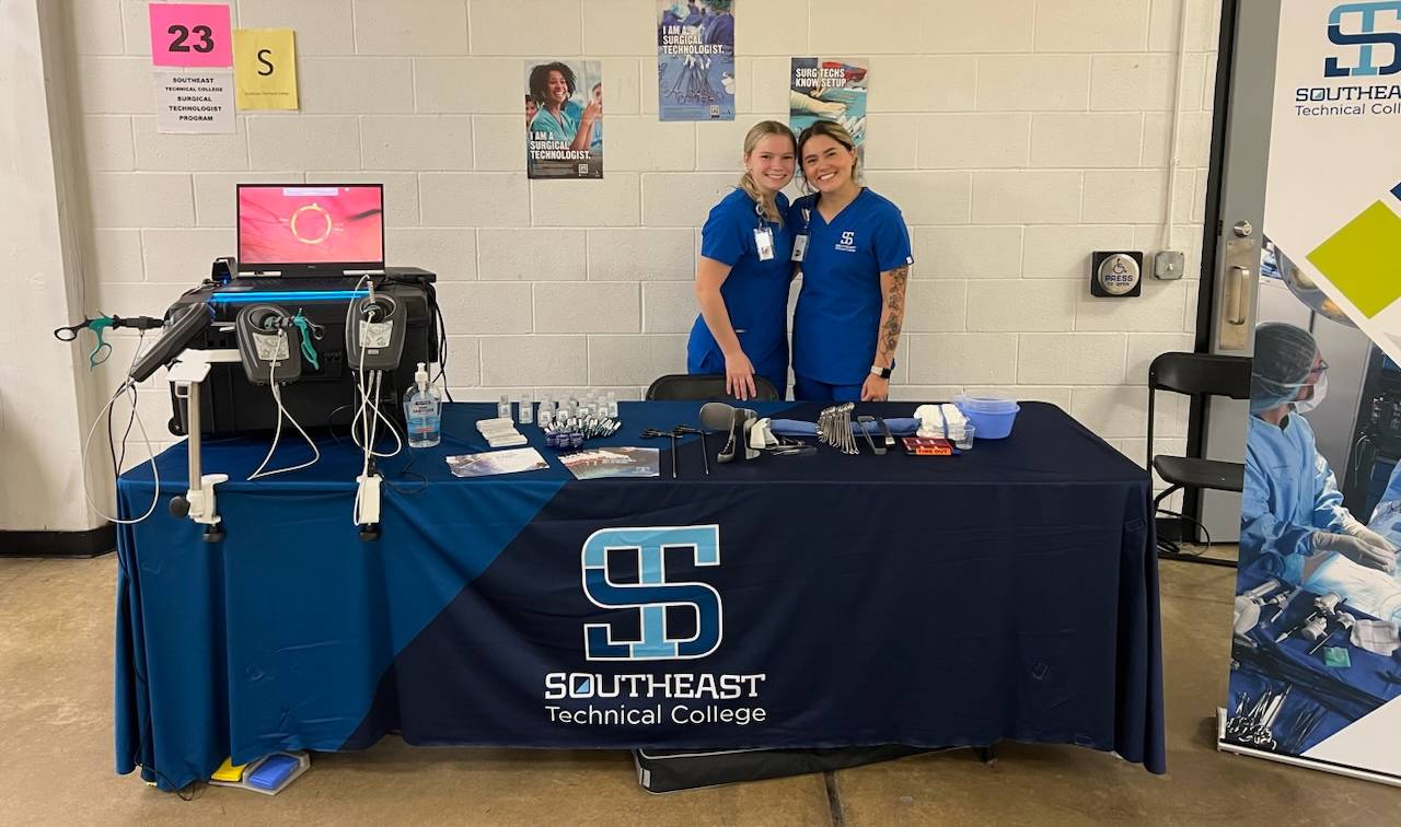 Surg Tech students at Health Connect Fair